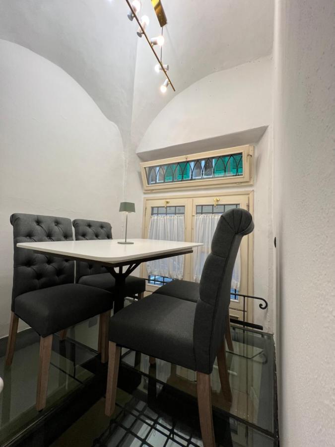 Unique And Antique Apartment Florencie Exteriér fotografie